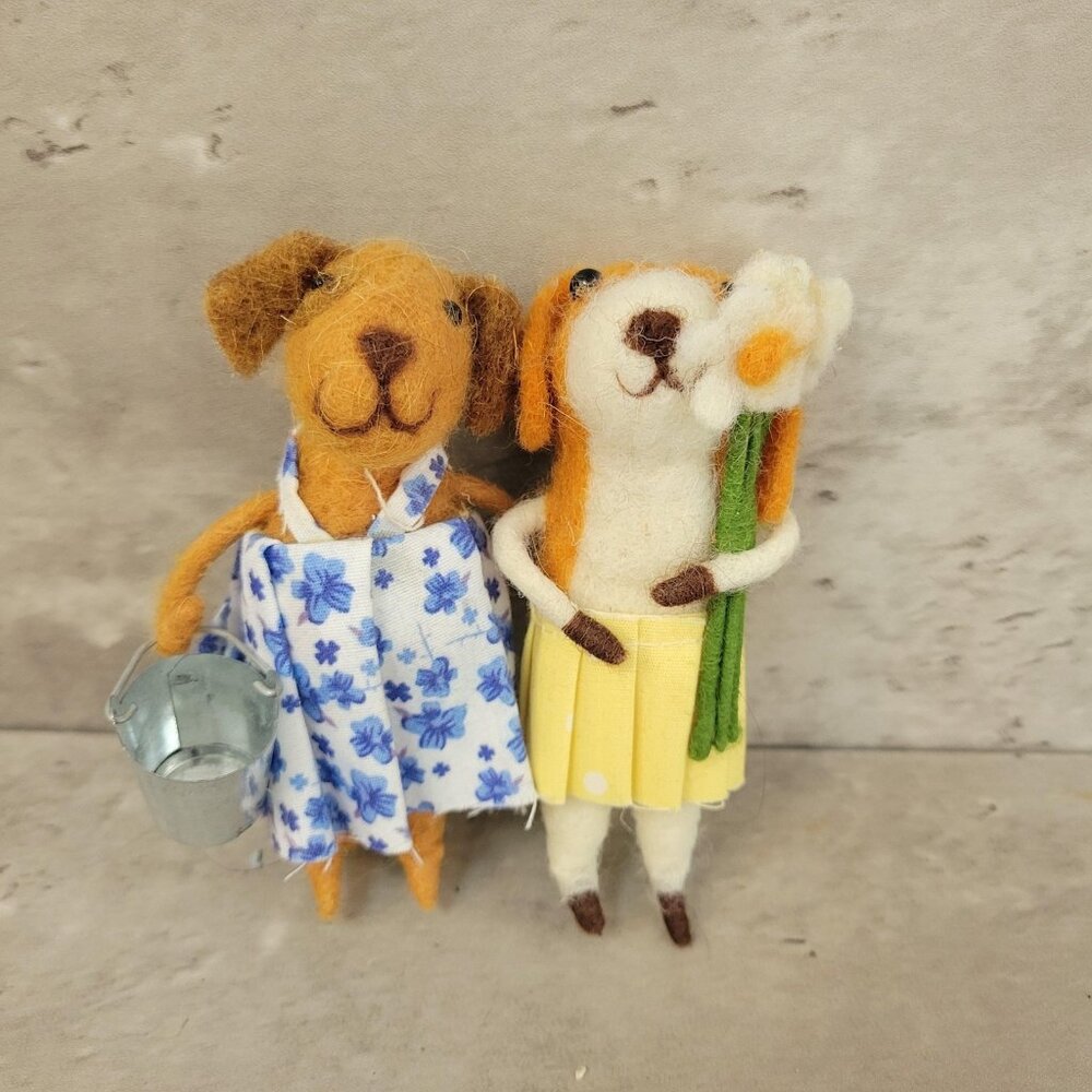 Handmade Felted Dog Dolls Pair Floral Dress Skirt‎ Spring Decor Cute Animal